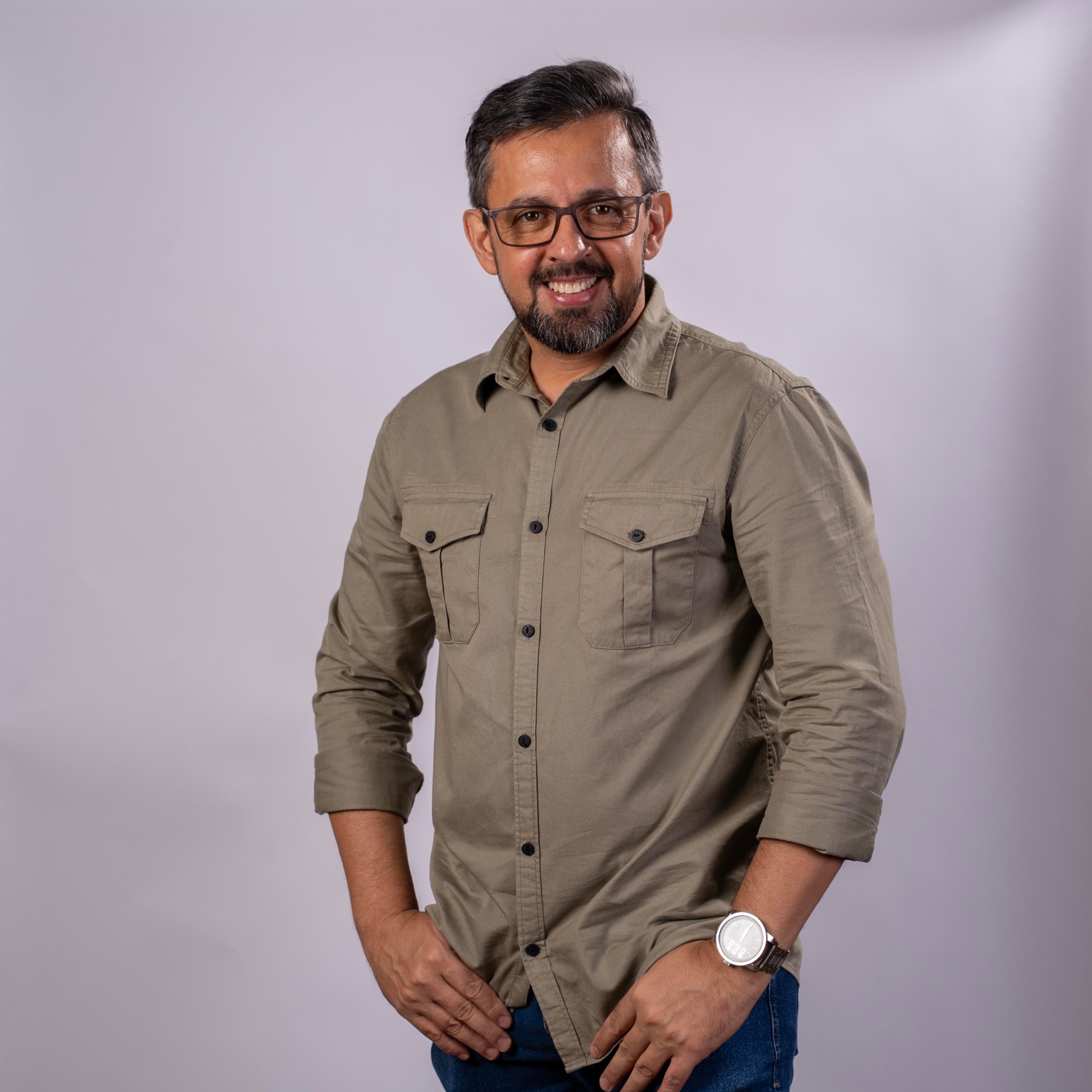 Retrato de Fábio Roger, diretor e fundador da Conduta Filmes